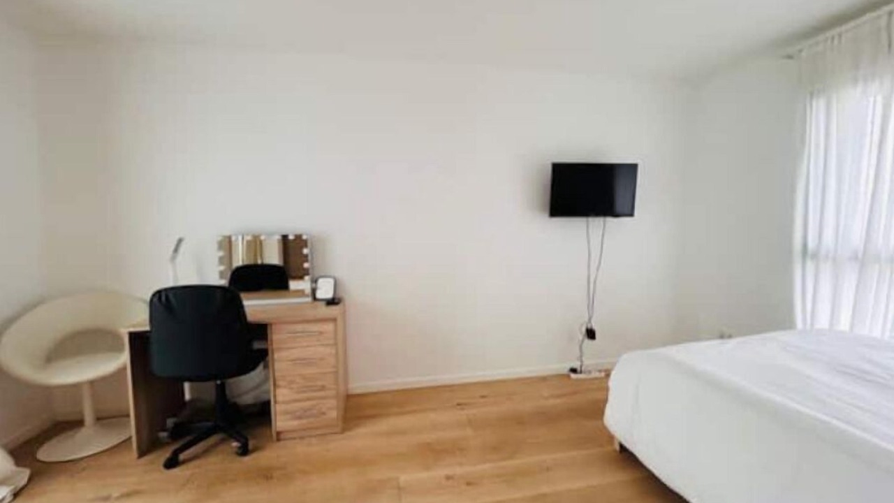 Photo of Bedroom in La Varenne Saint-Hilaire