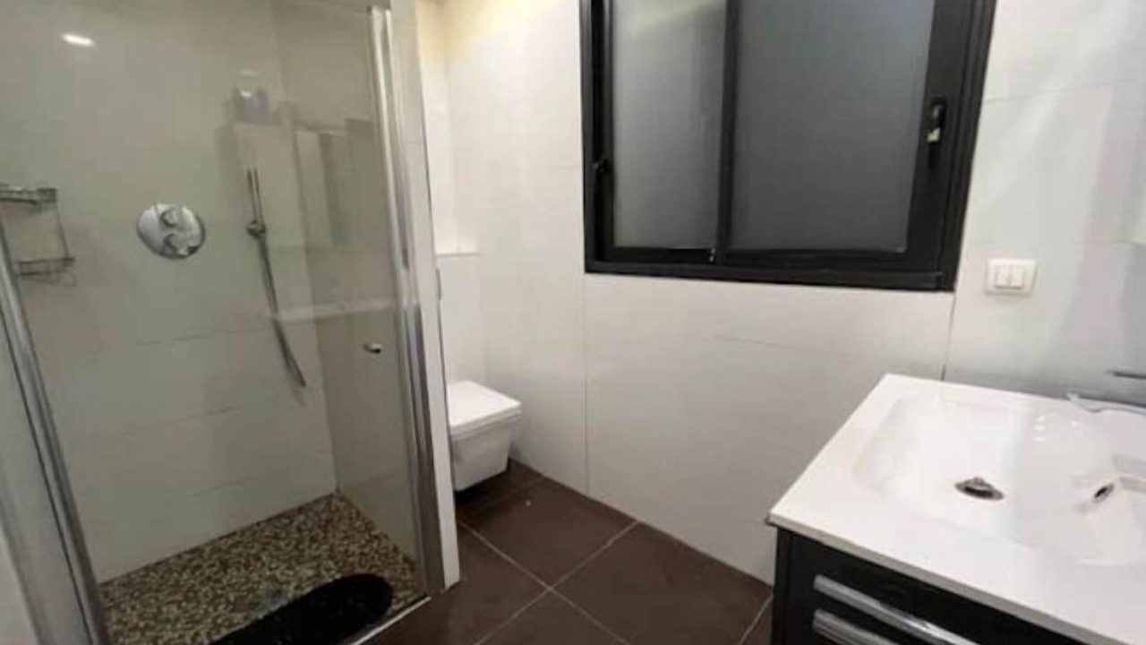 Photo of Bathroom in La Varenne Saint-Hilaire