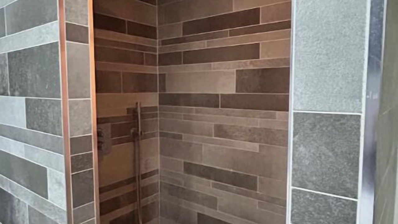 Photo of Bathroom in La Varenne Saint-Hilaire