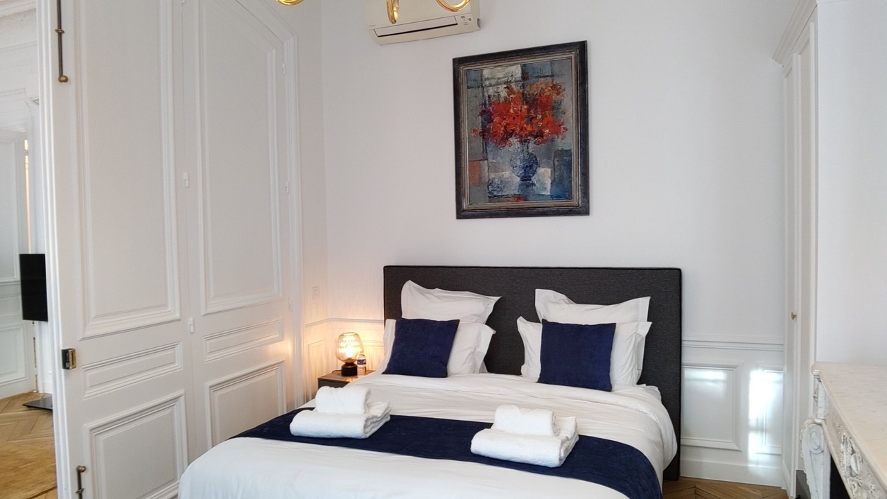 Photo of Bedroom in Palais-Royal