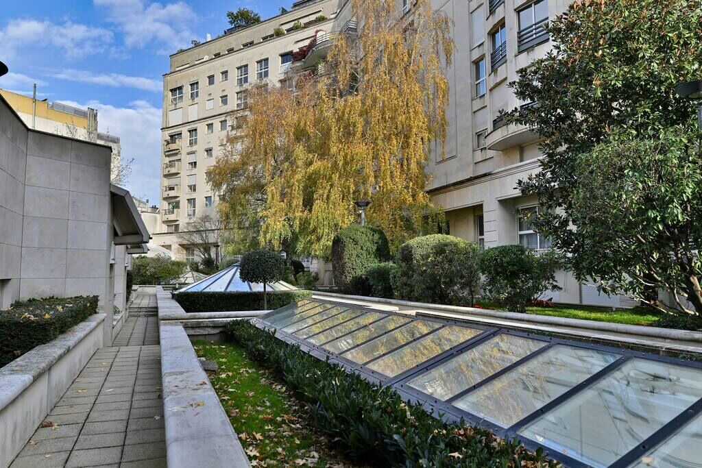 Photo of Outdoor in Passy