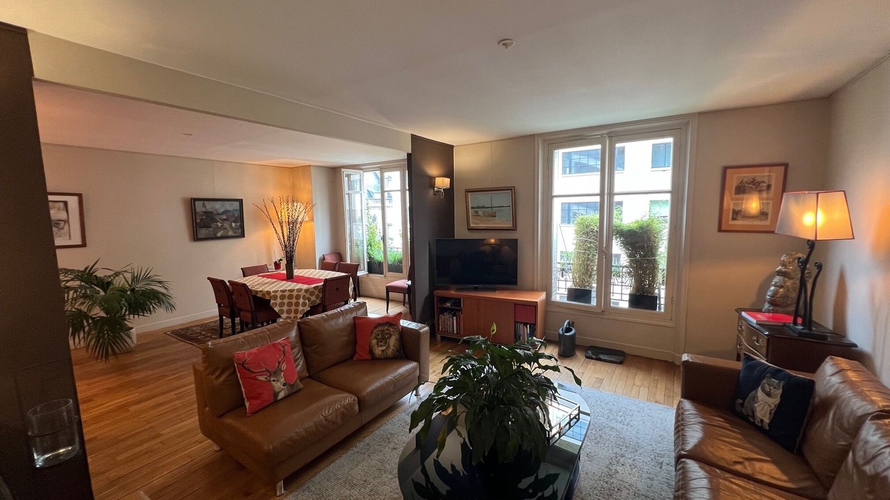 Photo of Livingroom in 16th Arrondissement