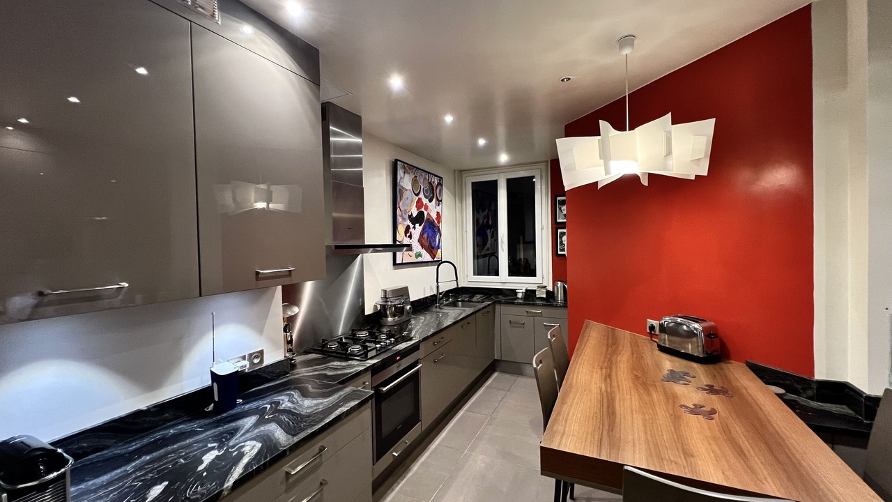 Photo of Kitchen in 16th Arrondissement