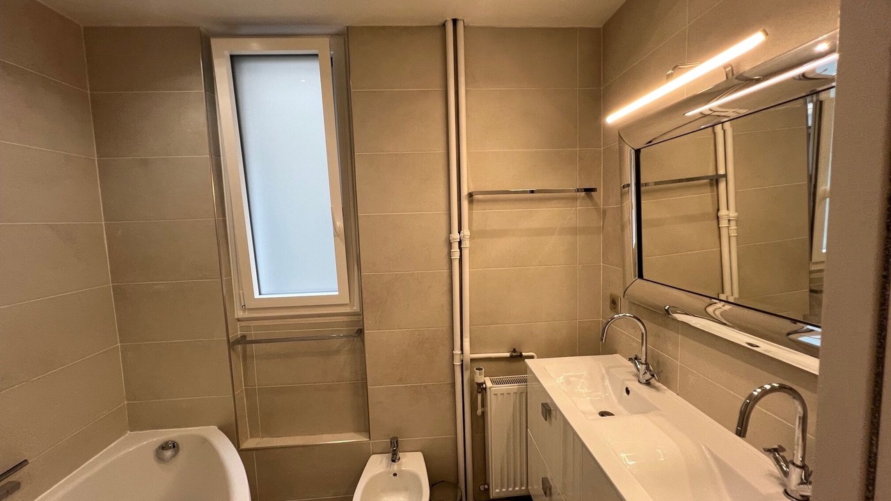 Photo of Bathroom in 16th Arrondissement
