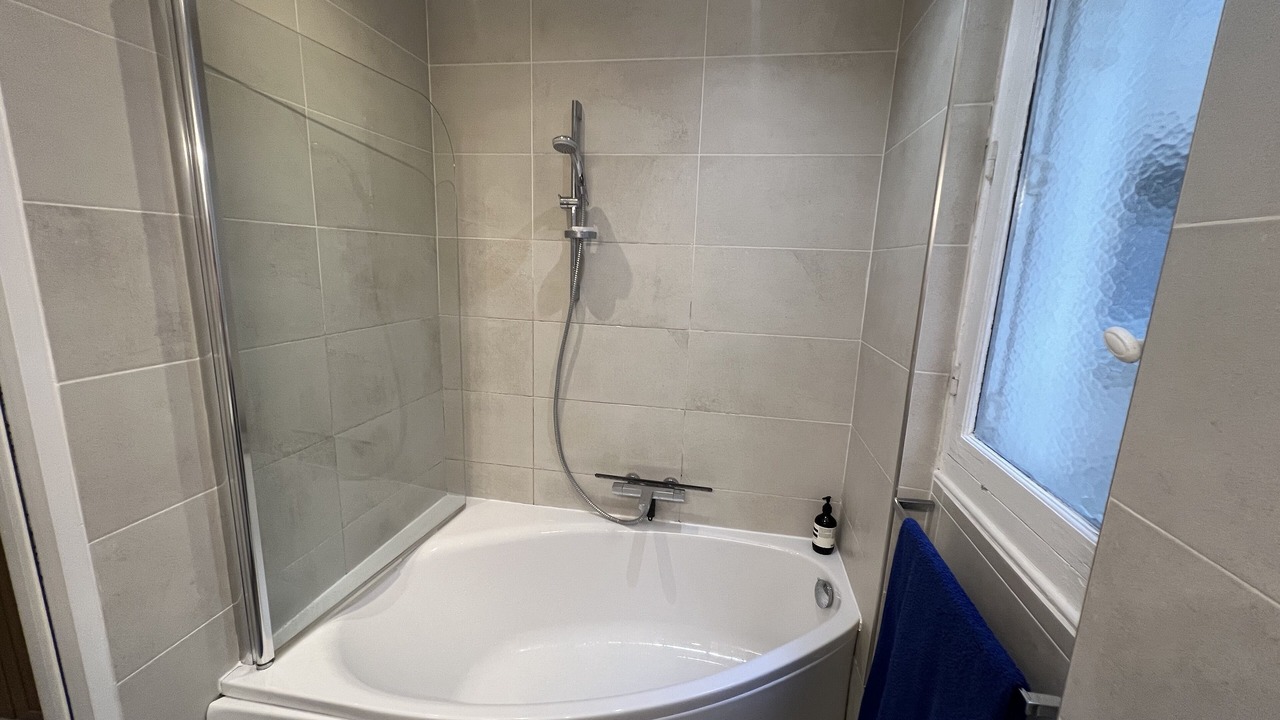 Photo of Bathroom in 16th Arrondissement