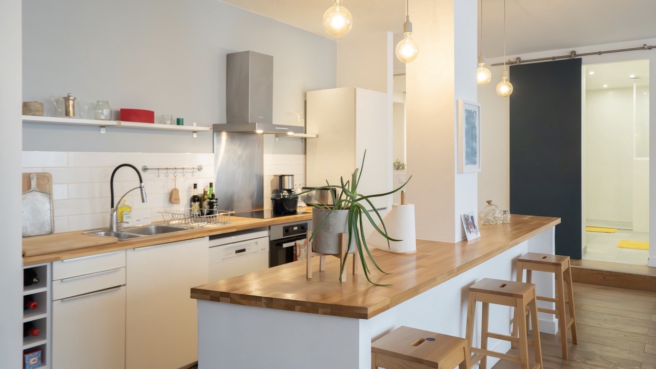 Photo of Kitchen in Quartier de la Folie-Mericourt