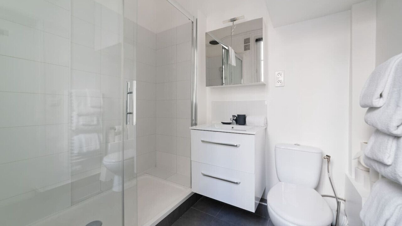 Photo of Bathroom in Palais-Royal