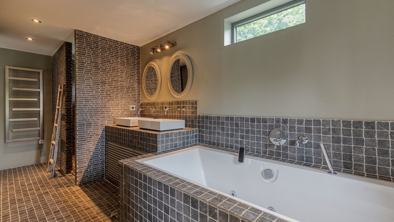 Photo of Bathroom in Neuilly-sur-Seine