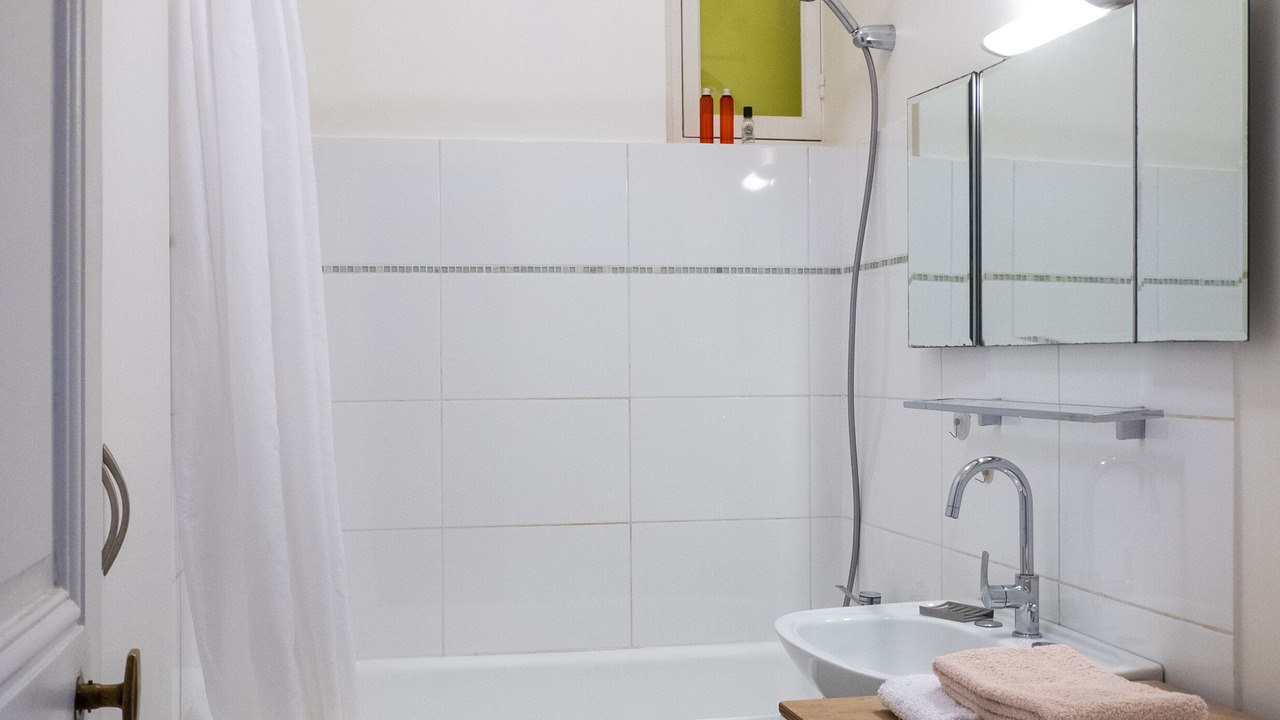 Photo of Bathroom in 12th Arrondissement