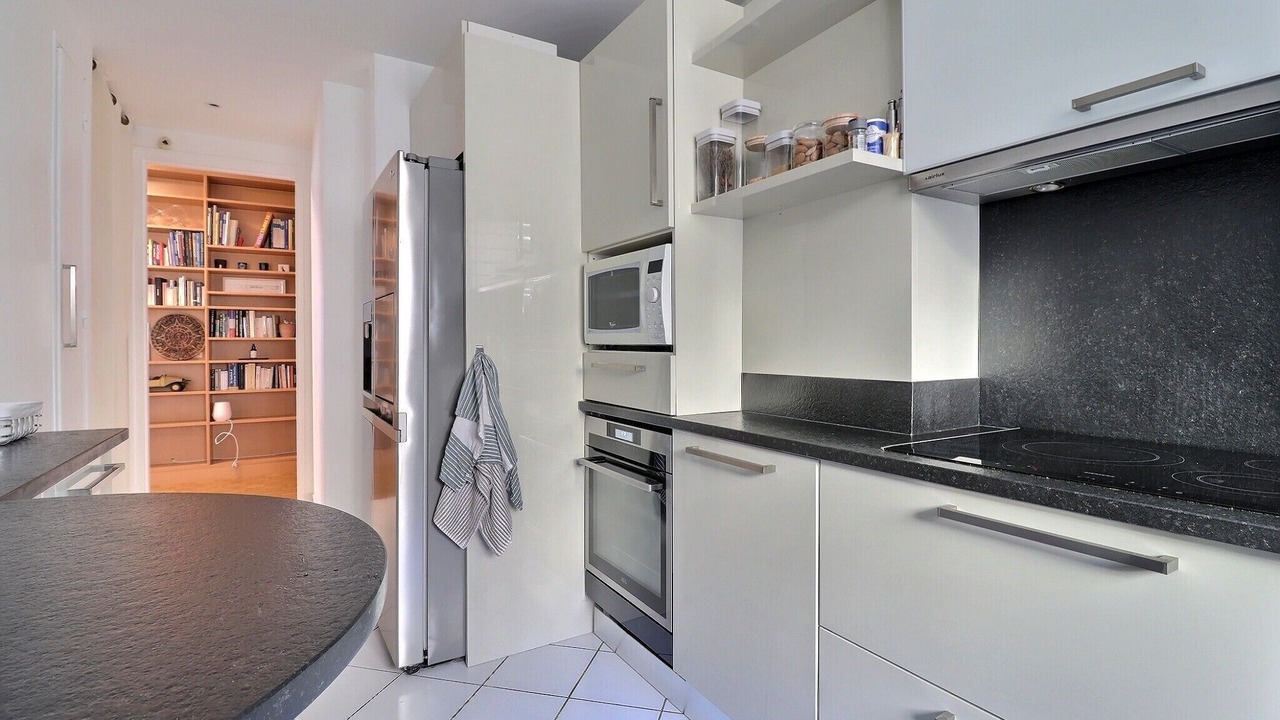 Photo of Kitchen in 16th Arrondissement