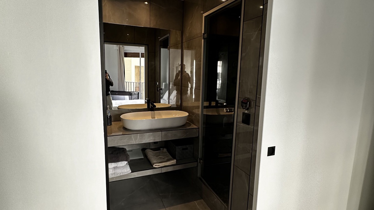 Photo of Bathroom in 16th Arrondissement