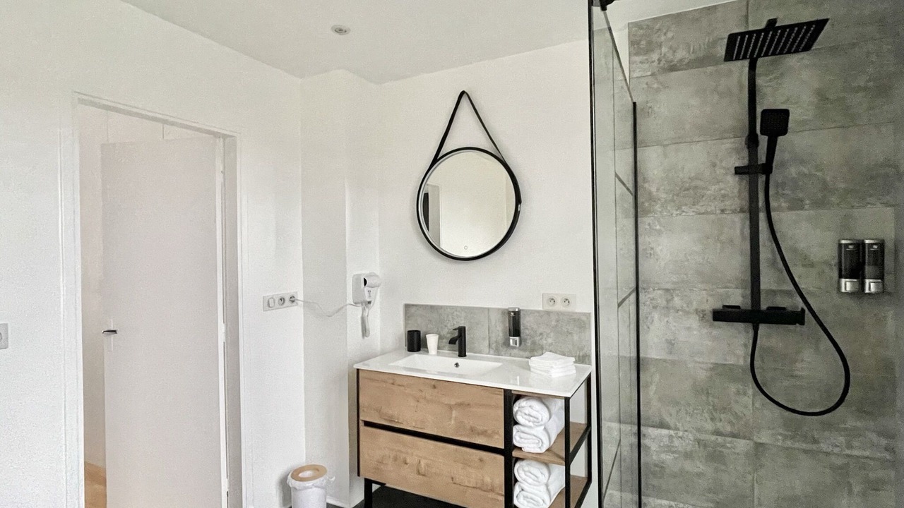 Photo of Bathroom in Saint-Germain-sur-Morin