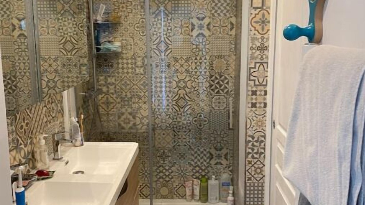 Photo of Bathroom in Adamville