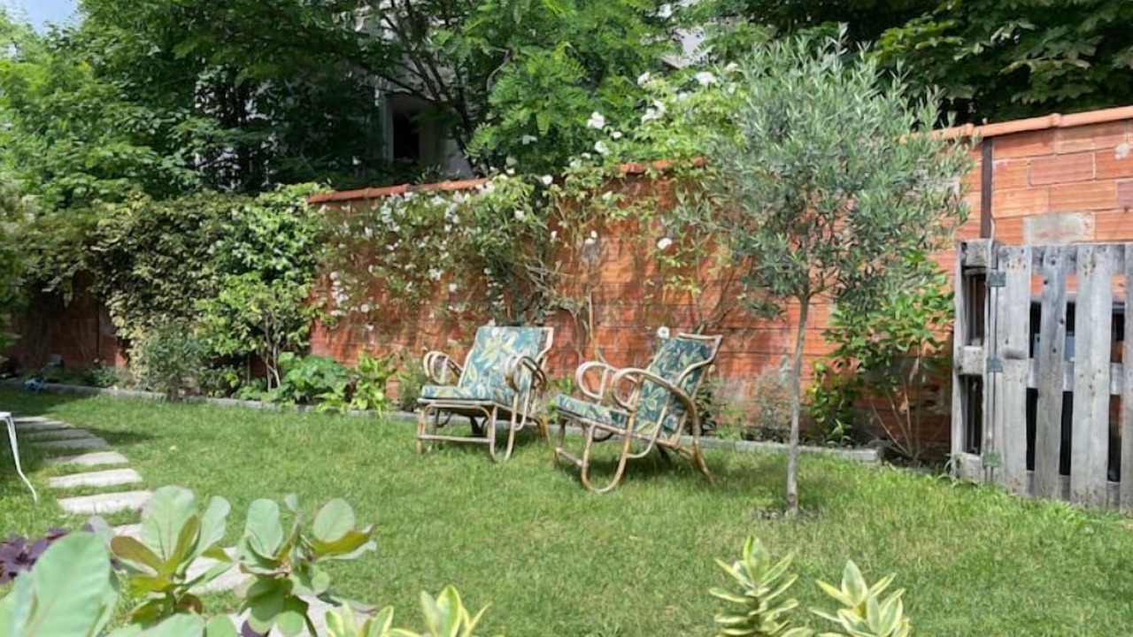 Photo of Outdoor in Adamville