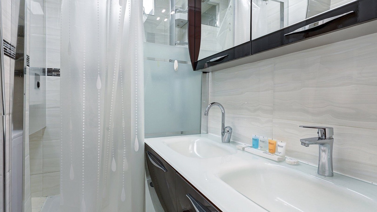 Photo of Bathroom in Enfants-Rouges