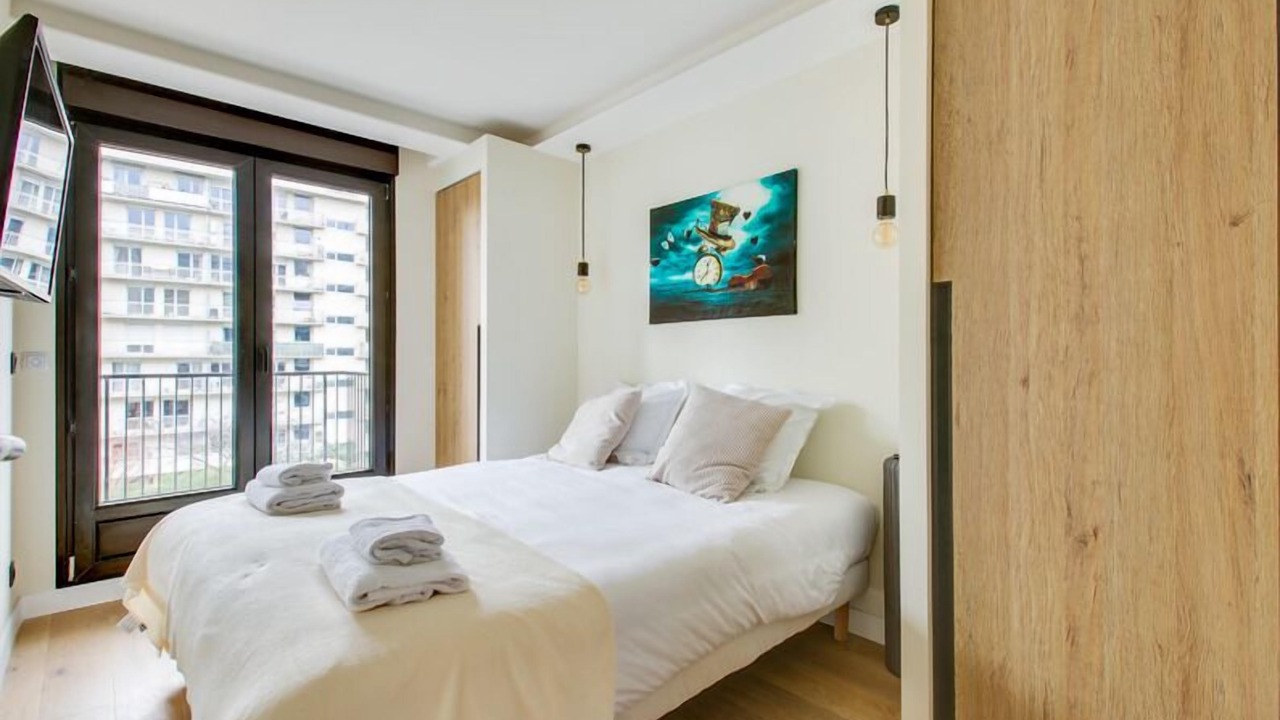 Photo of Bedroom in 15th Arrondissement