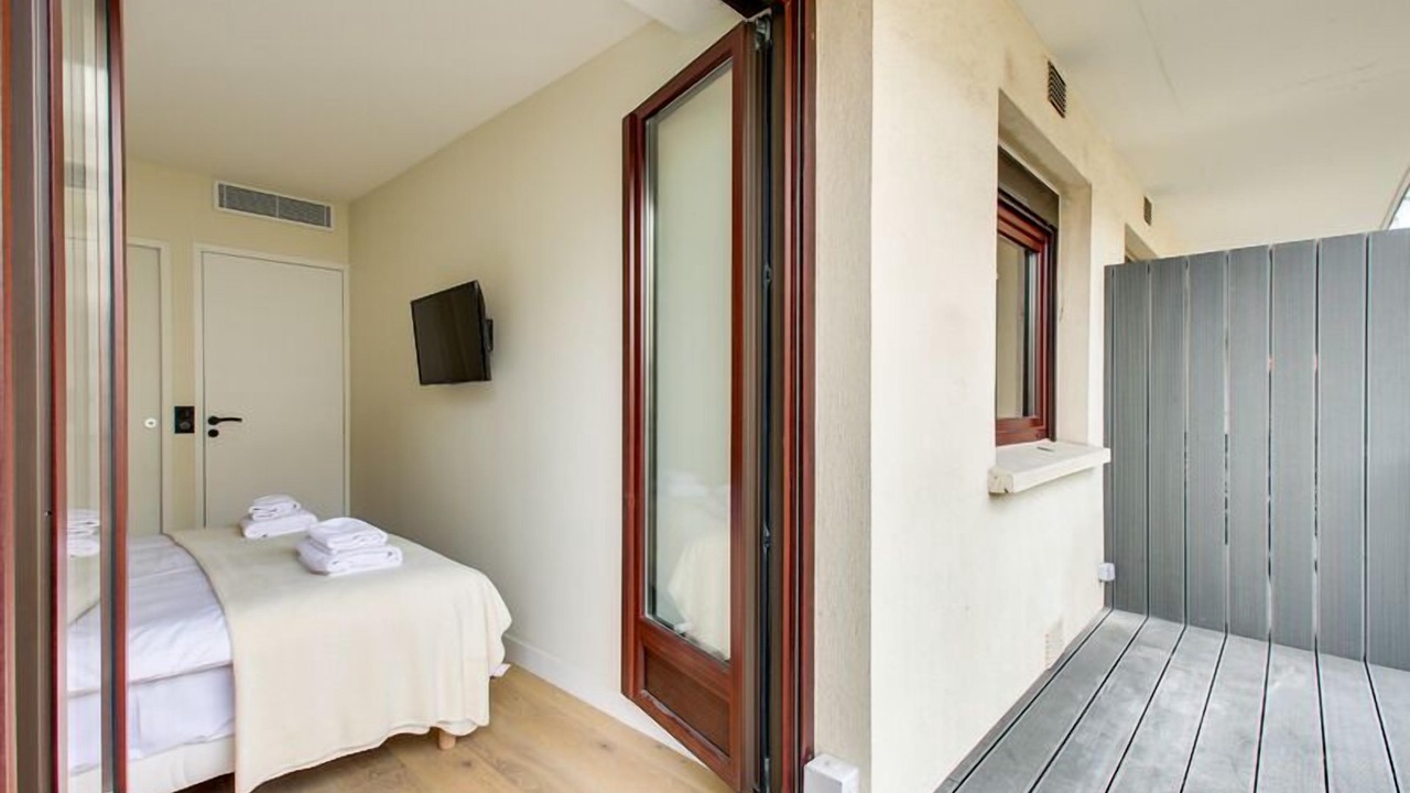 Photo of Bedroom in 15th Arrondissement
