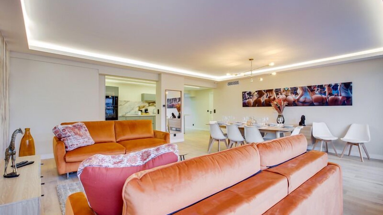 Photo of Livingroom in 15th Arrondissement