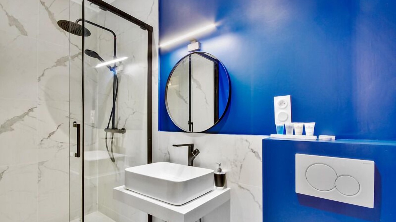 Photo of Bathroom in Petit-Ivry