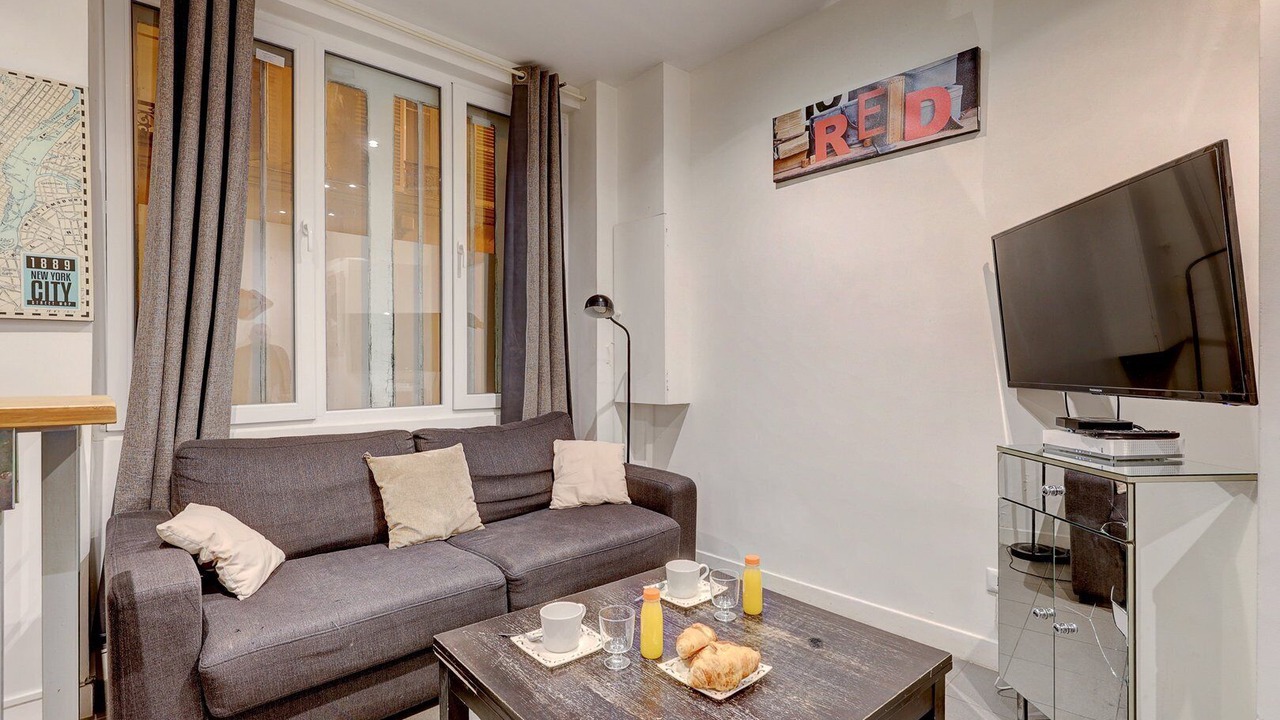Photo of Livingroom in Quartier de la Folie-Mericourt