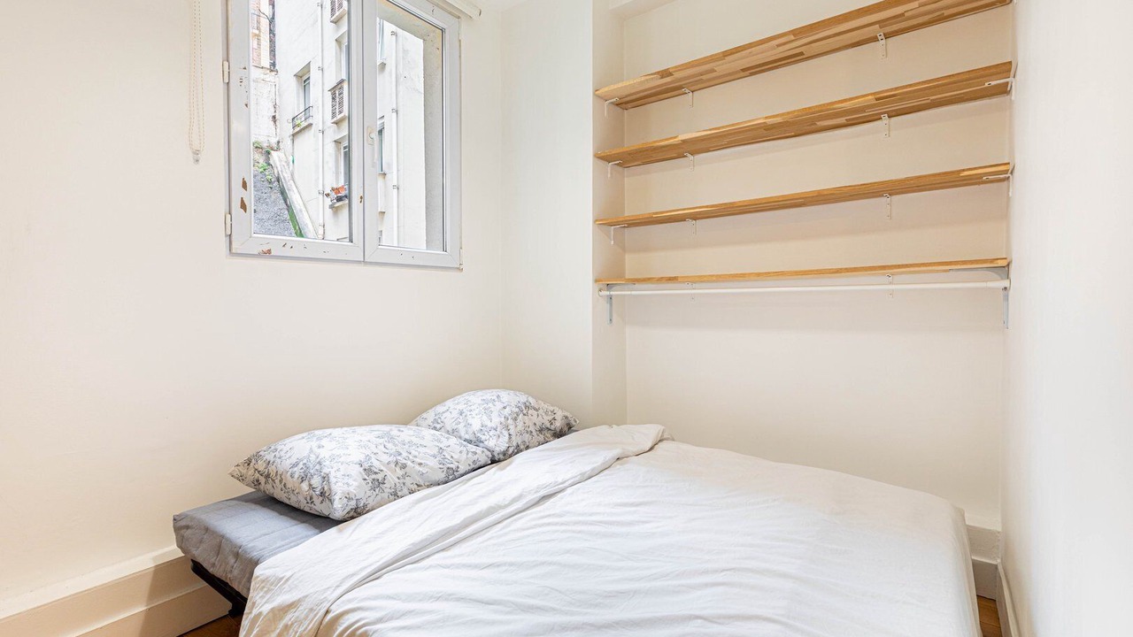 Photo of Bedroom in Combat
