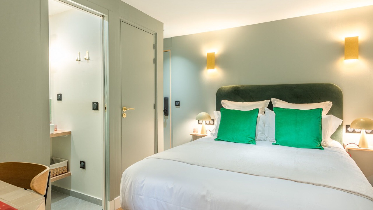 Photo of Bedroom in 15th Arrondissement