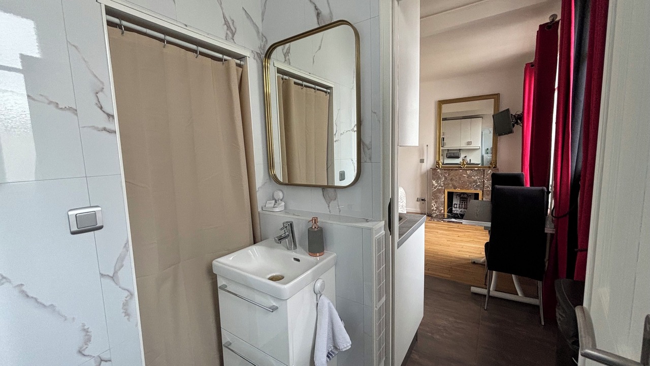Photo of Bathroom in Neuilly-sur-Seine
