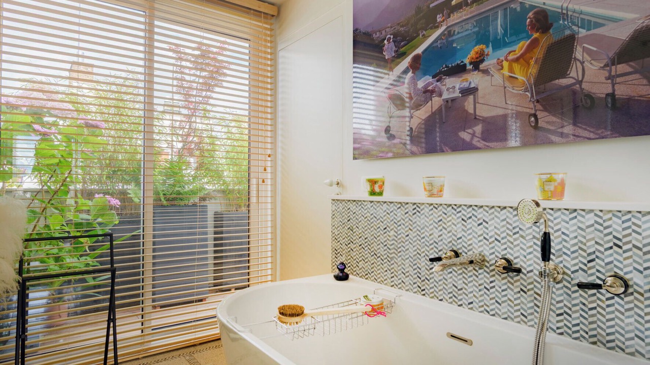 Photo of Bathroom in Pere Lachaise