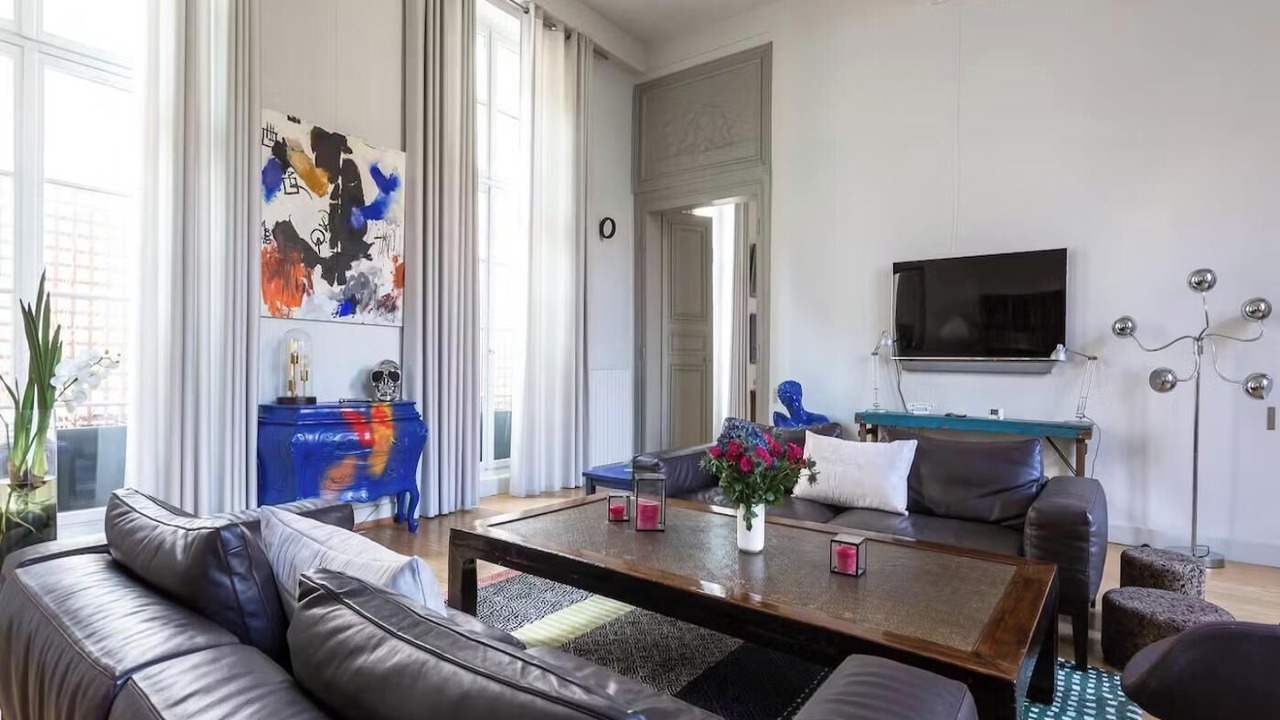 Photo of Livingroom in Archives
