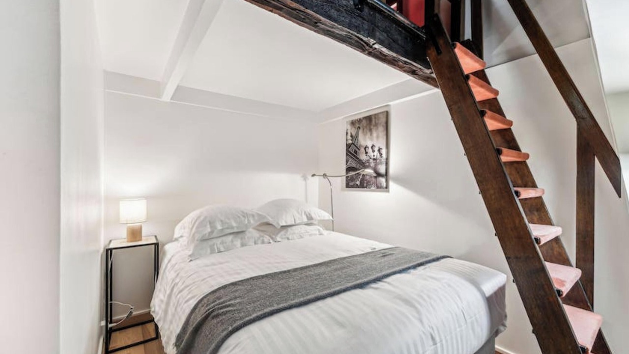 Photo of Bedroom in 1st Arrondissement
