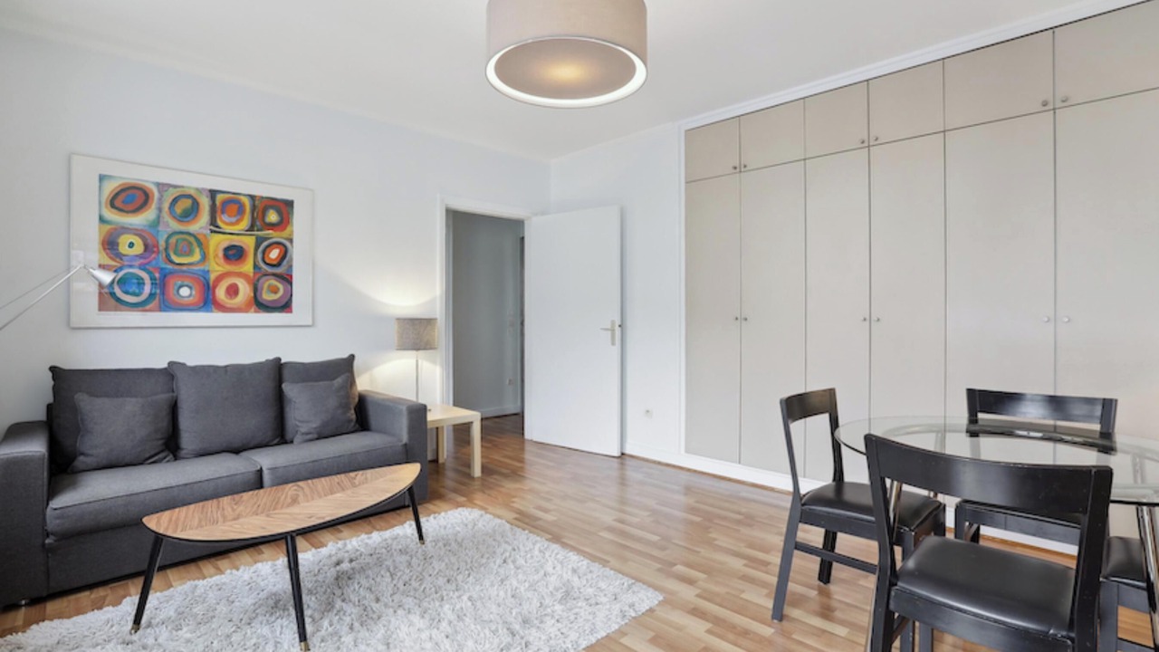 Photo of Livingroom in Arts-et-Metiers