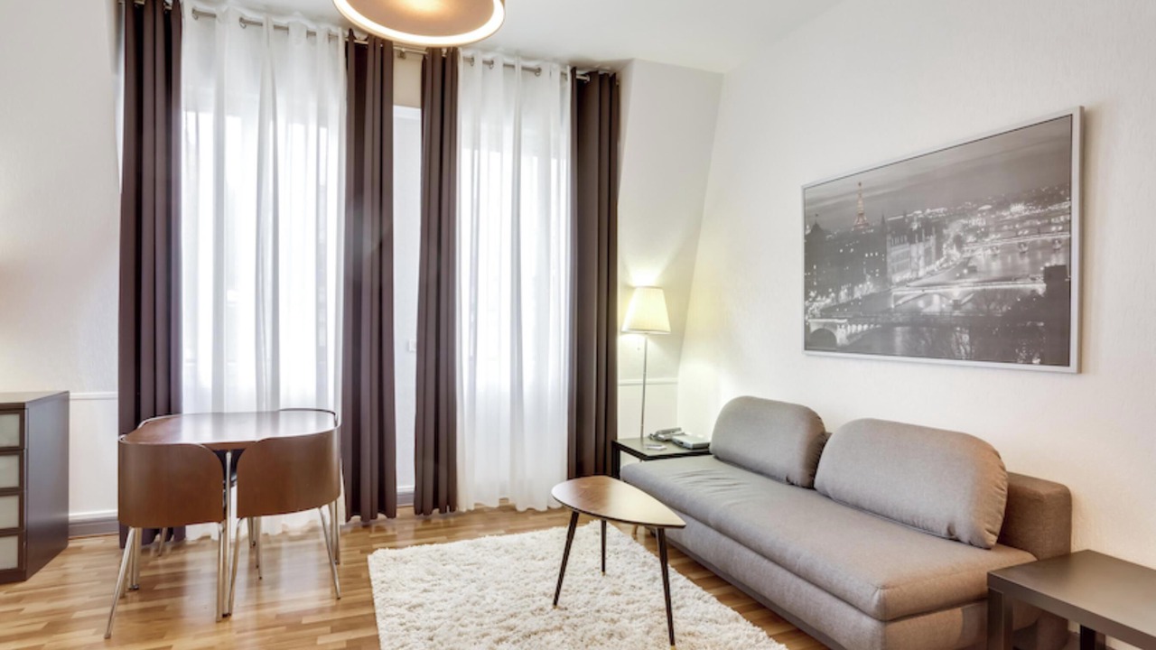 Photo of Livingroom in Arts-et-Metiers