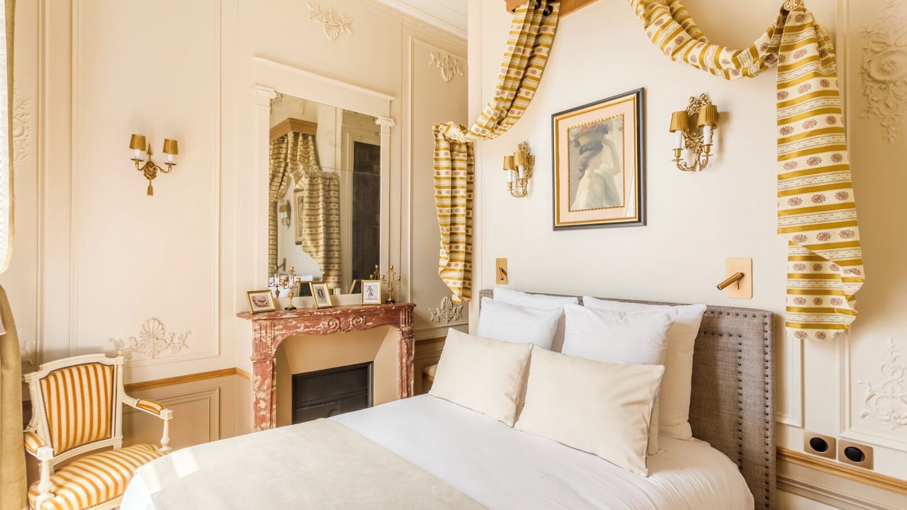 Photo of Bedroom in 3rd Arrondissement