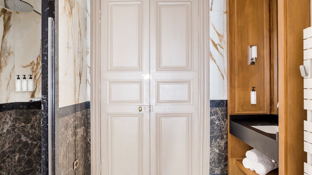 Photo of Bathroom in 3rd Arrondissement