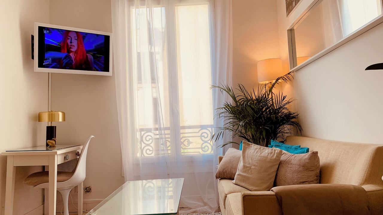 Photo of Livingroom in Notre-Dame-des-Champs