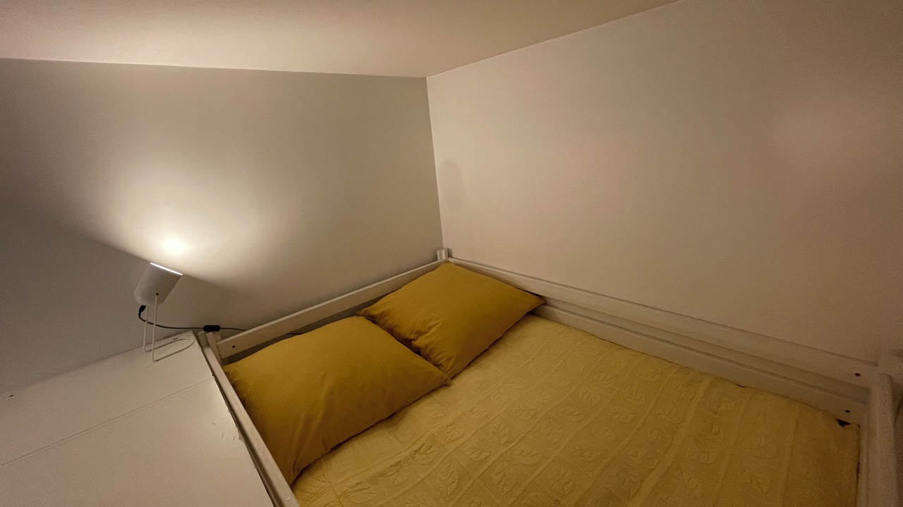 Photo of Bedroom in Combat