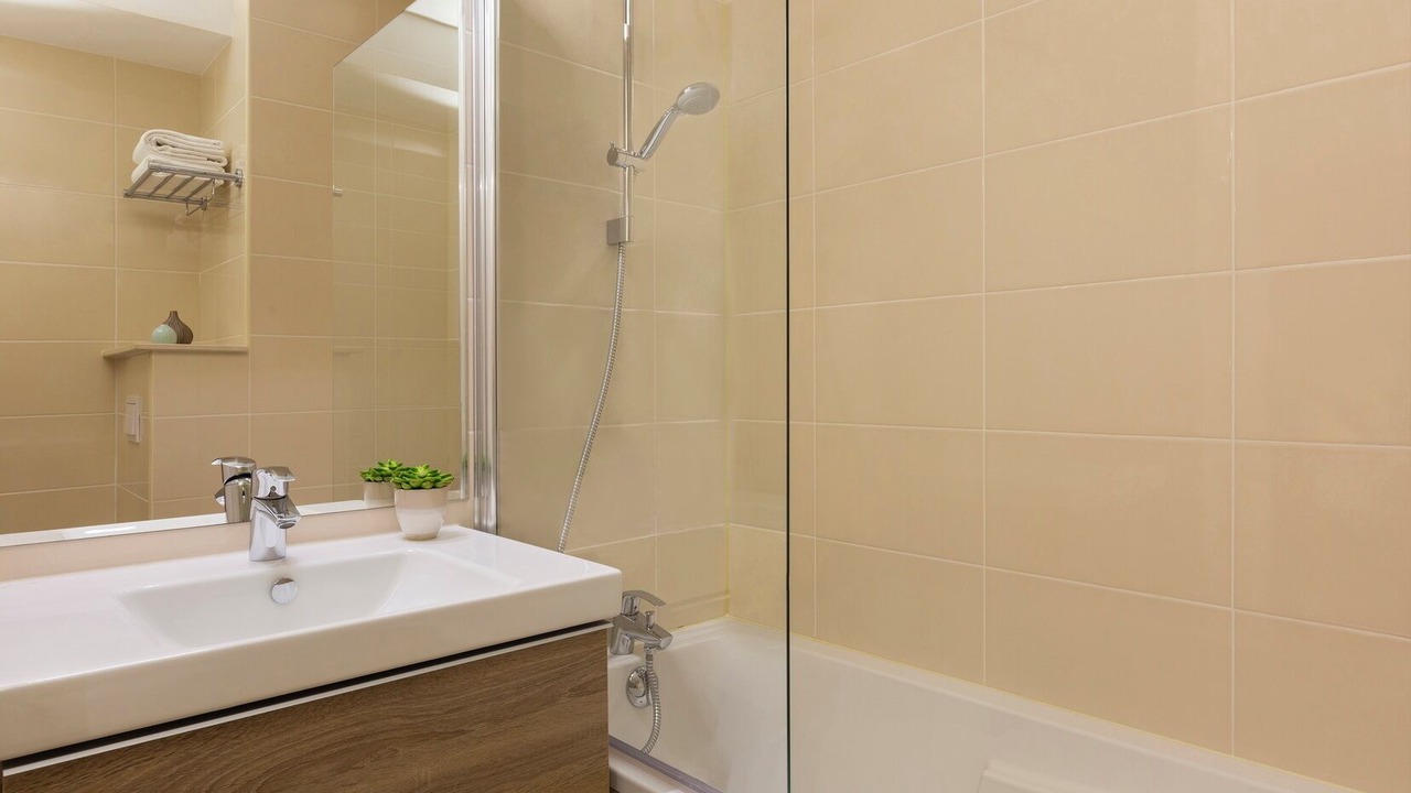 Photo of Bathroom in Gambetta