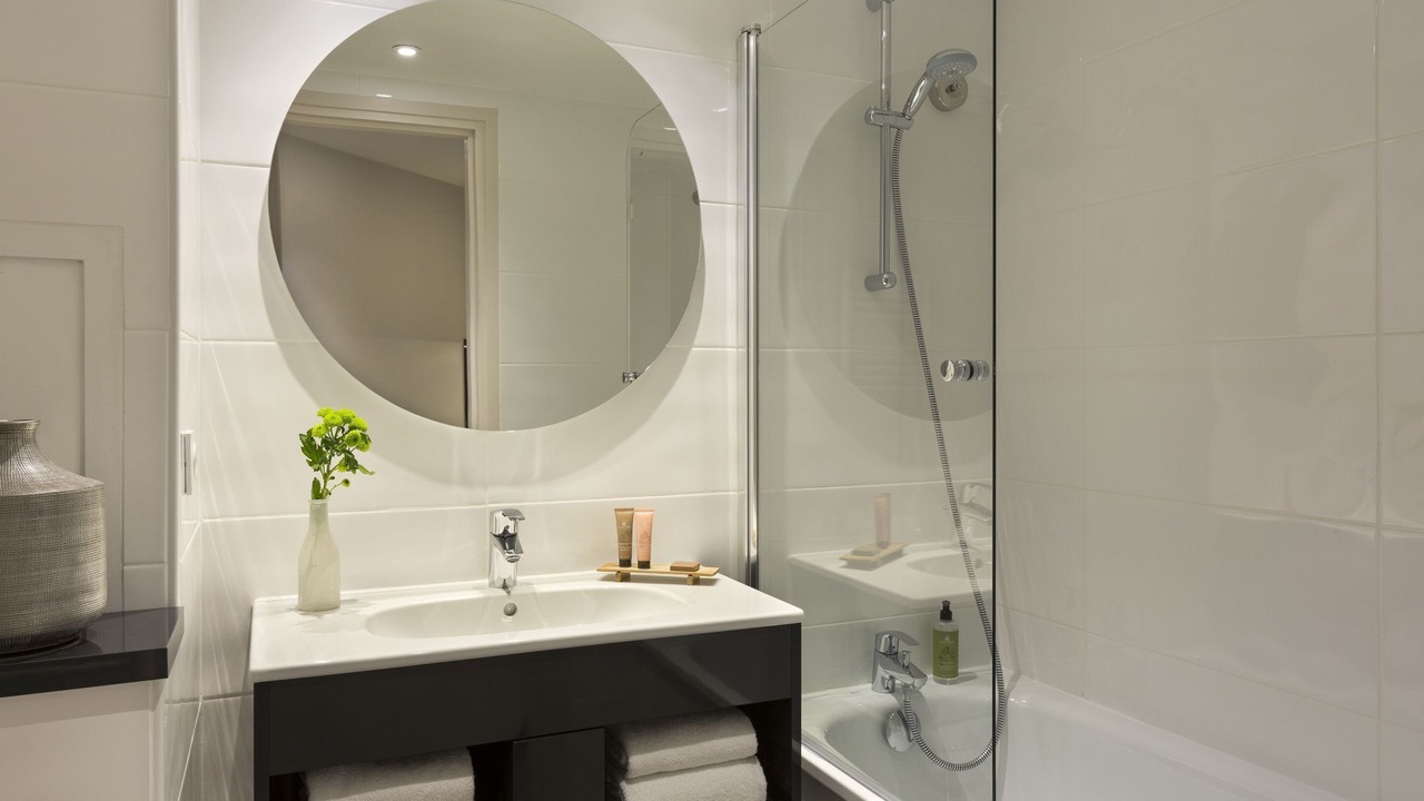 Photo of Bathroom in 16th Arrondissement