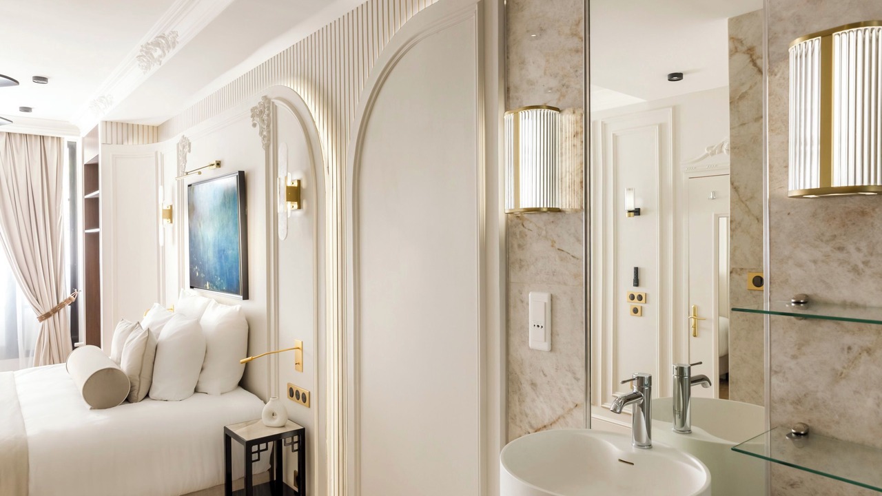 Photo of Bedroom in 7th Arrondissement