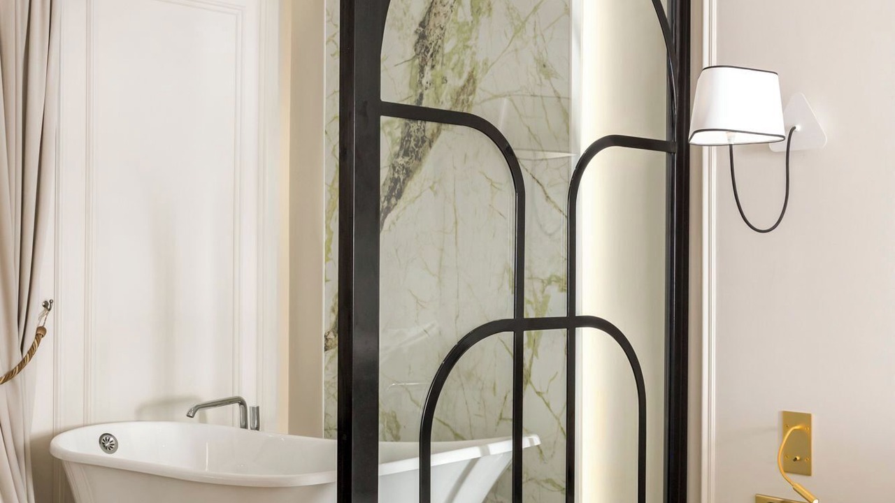 Photo of Bathroom in 7th Arrondissement