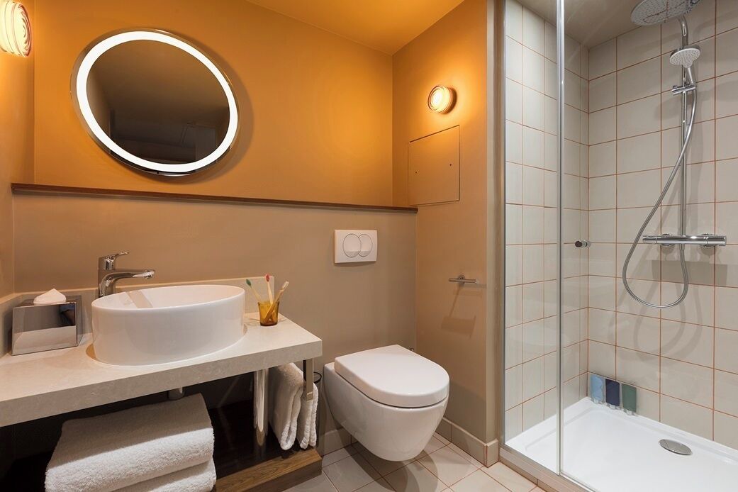 Photo of Bathroom in 20th Arrondissement