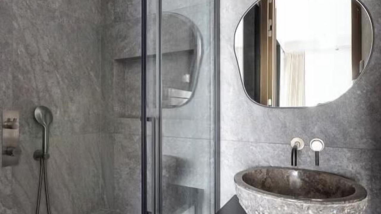 Photo of Bathroom in 3rd Arrondissement