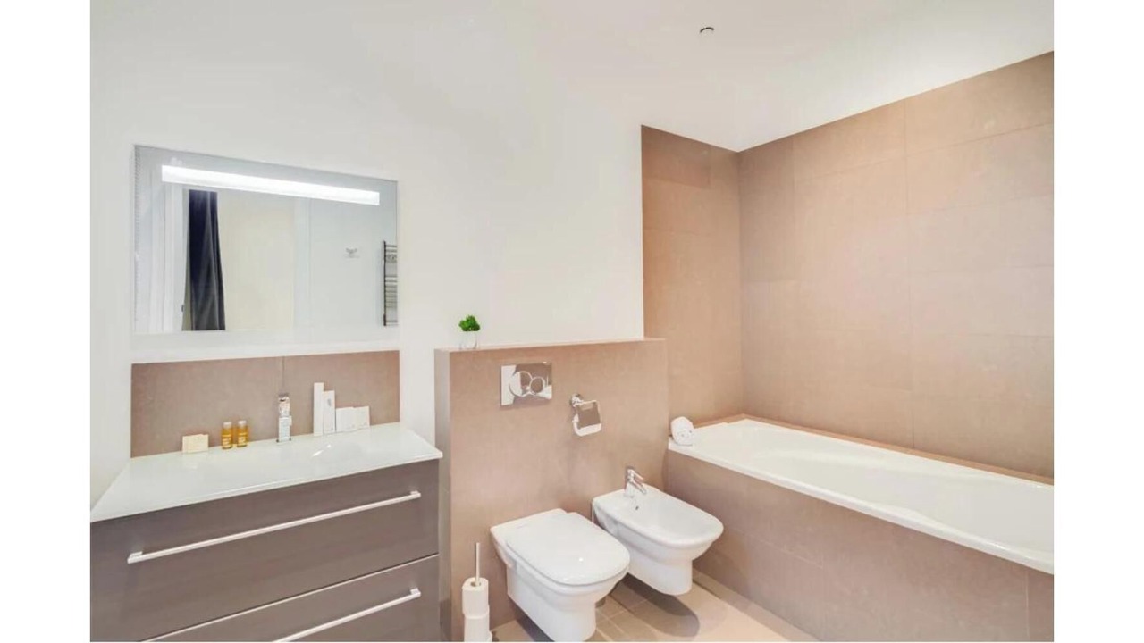 Photo of Bathroom in Chaillot