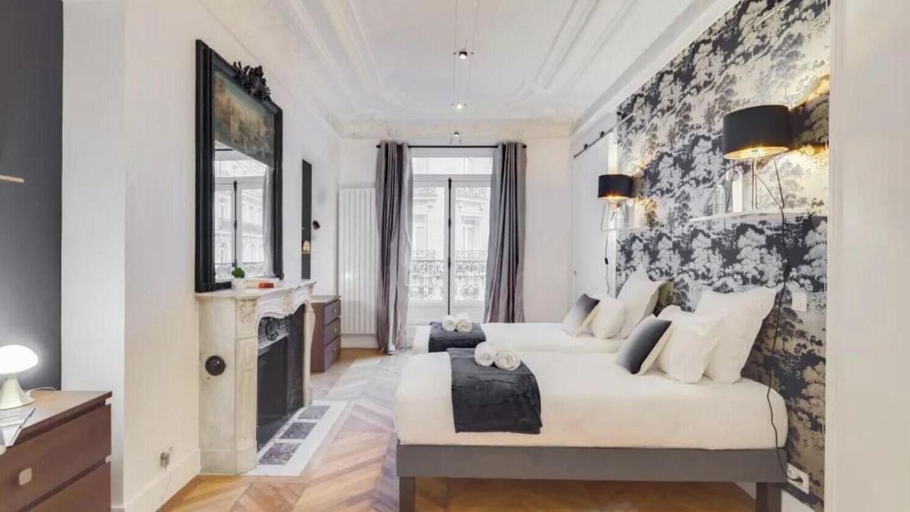 Photo of Bedroom in Chaillot