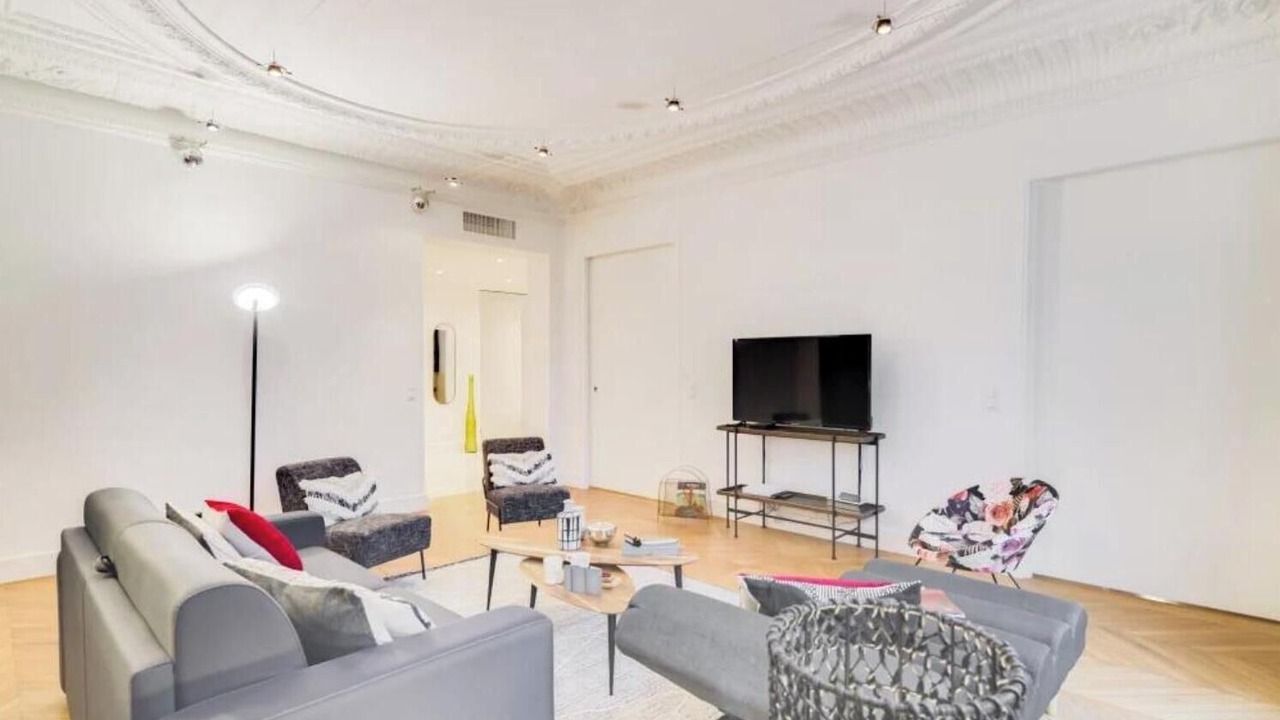 Photo of Livingroom in Chaillot
