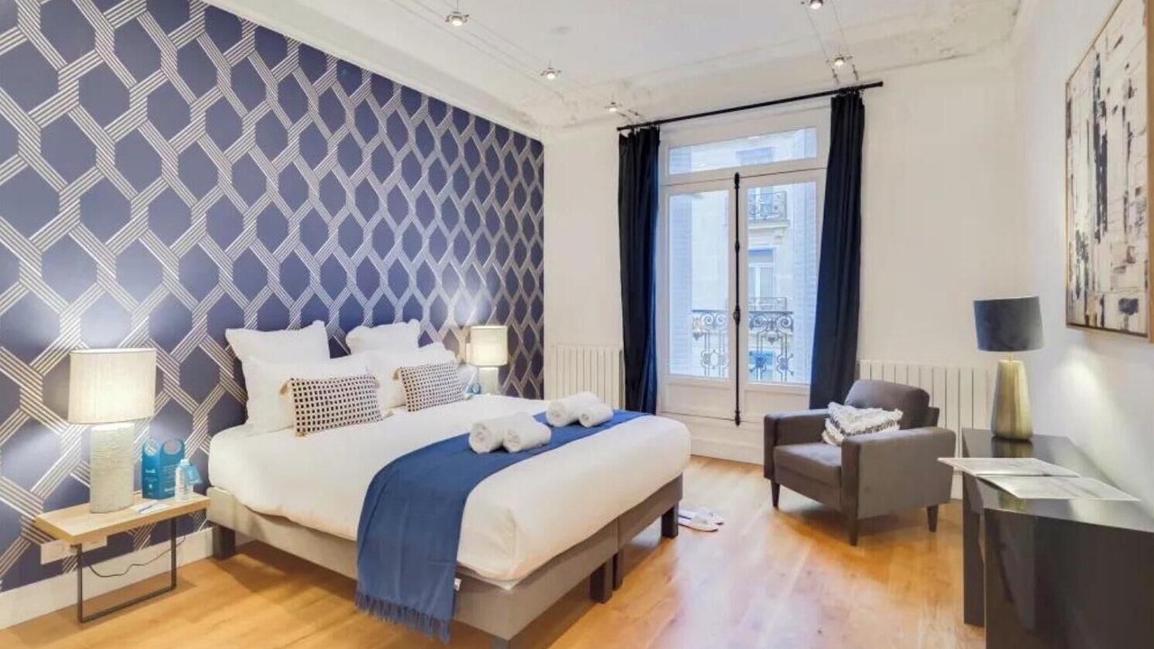 Photo of Bedroom in Chaillot