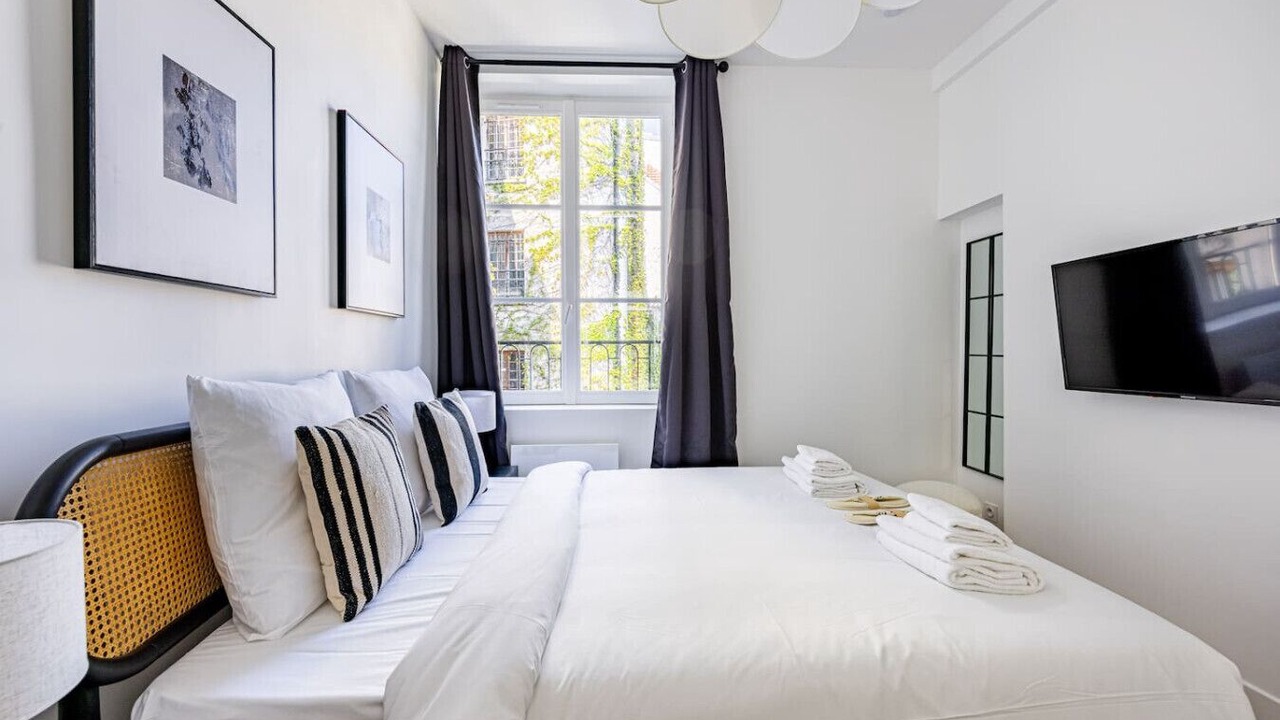 Photo of Bedroom in 5th Arrondissement