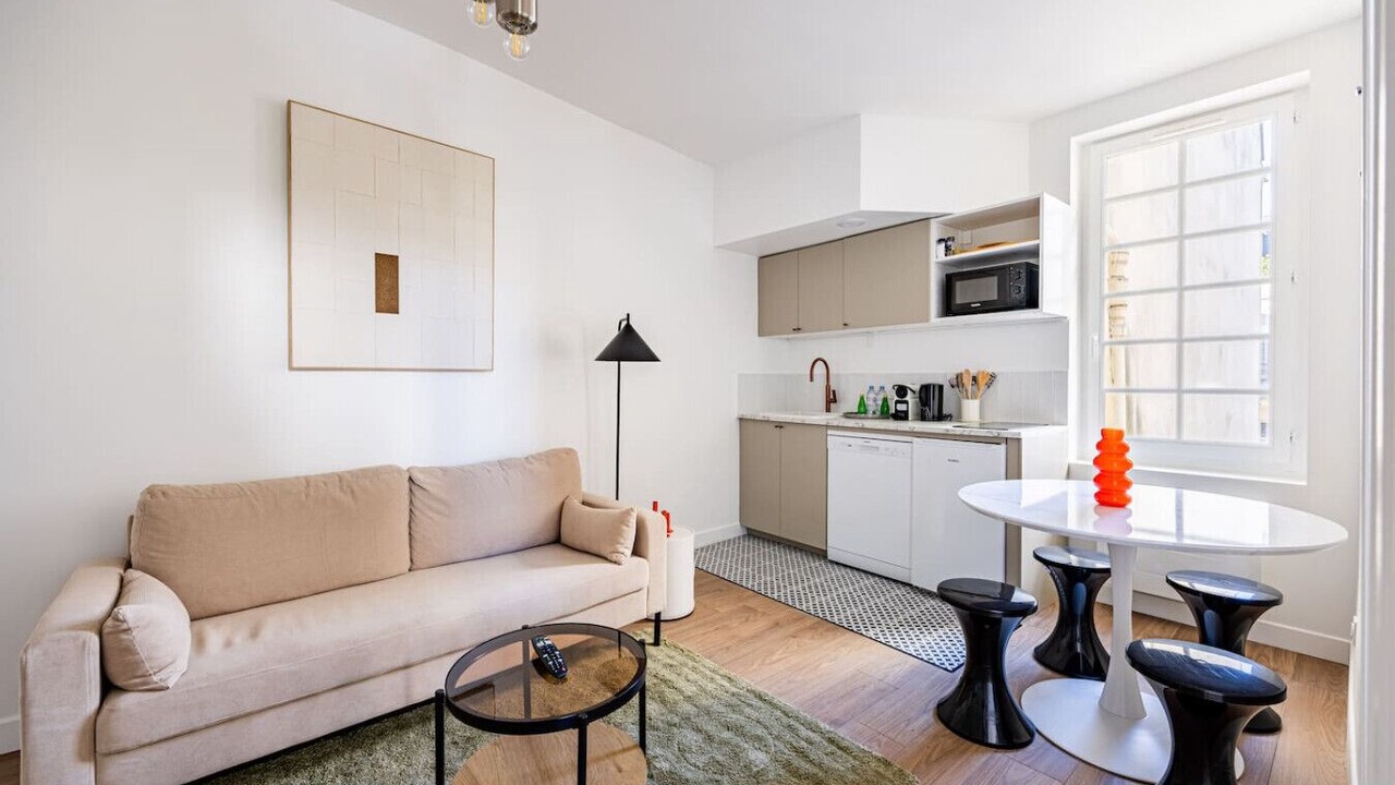 Photo of Livingroom in 5th Arrondissement