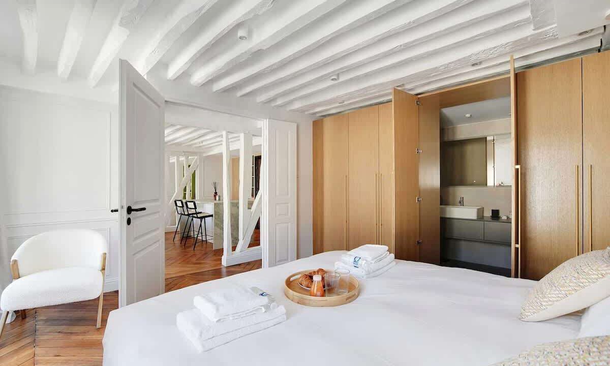 Photo of Bedroom in Quartier de la Place-Vendome