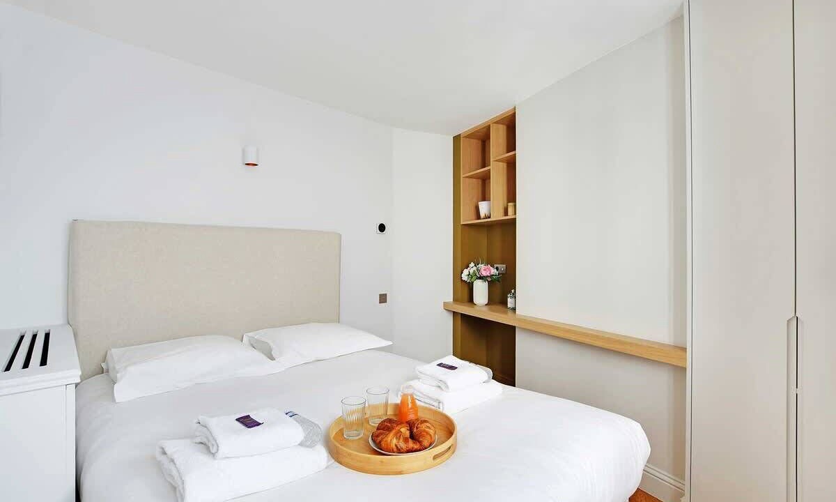 Photo of Bedroom in Quartier de la Place-Vendome